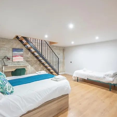 Apartment New Levante Pool & Museums Apartament Malaga